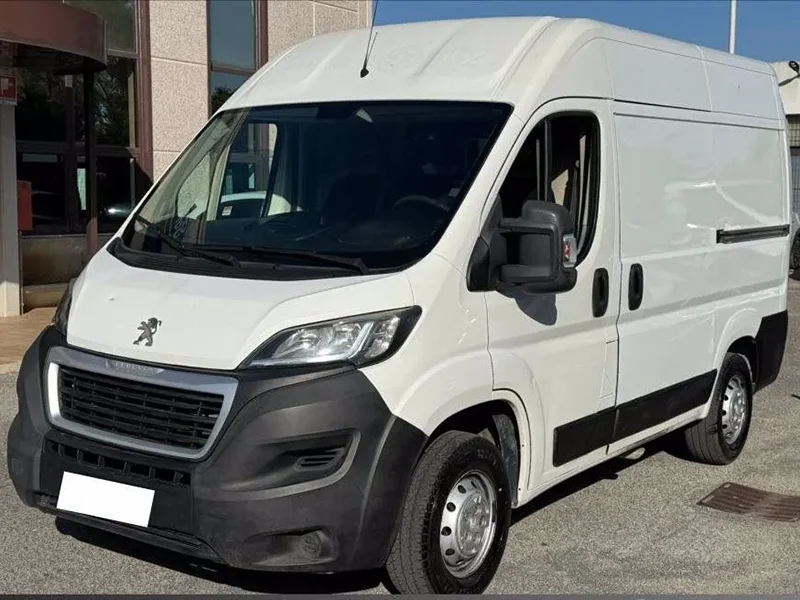 Auto, furgoni e minibus